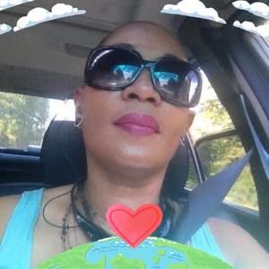 Meet your Posher, Carline